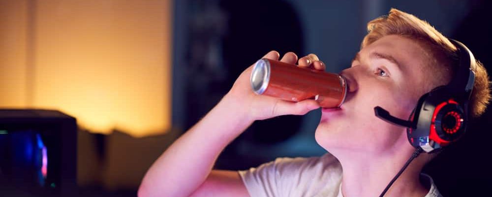 7 efectos nocivos de las bebidas energéticas para los adolescentes, ¿saben los padres?