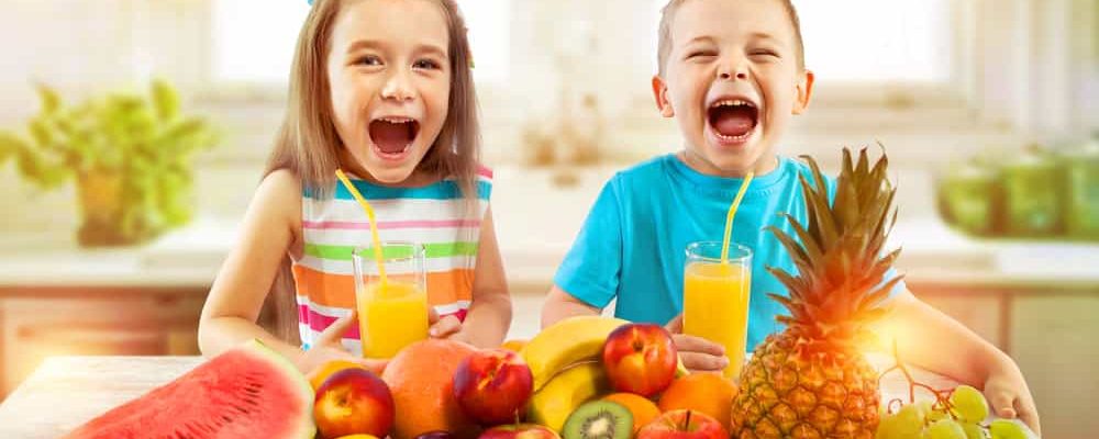 Scopri cosa dovrebbero mangiare i bambini autistici: frutta e verdura fanno bene ai bambini