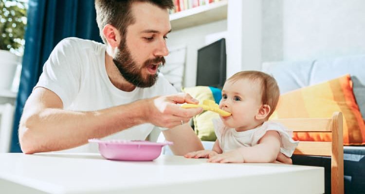 Tell your mother how to cook porridge for your 8-month-old baby to develop your child comprehensively