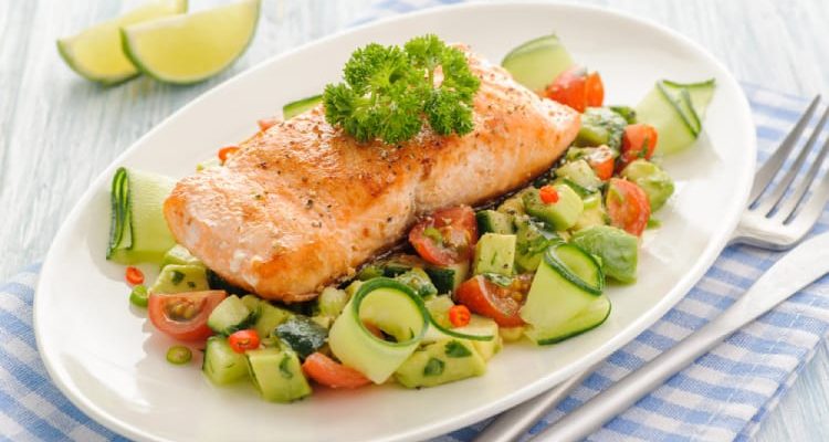 Pregnant women eat salmon: nutritional value and notes attached
