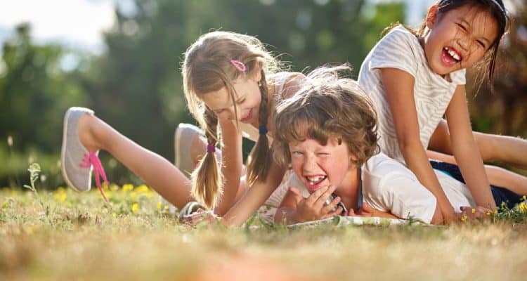 6 importanti abilità sociali necessarie per insegnare ai bambini