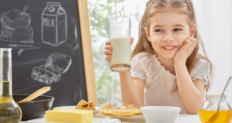 Top 5 ways to choose milk for your baby to help the digestive system be healthy and prevent constipation