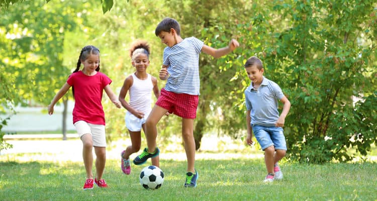 Skoliose bei Kindern und die Ursache von Rückenschmerzen bei Kindern