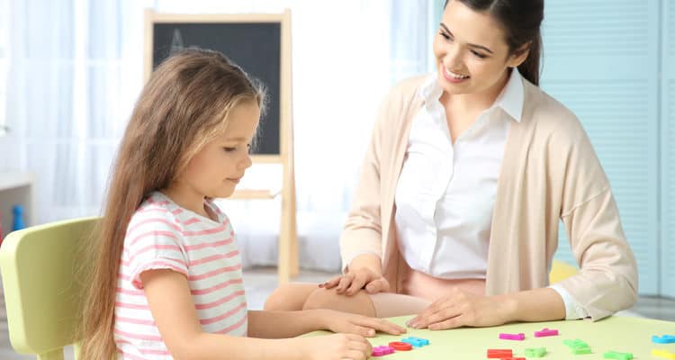 Quando i bambini hanno disabilità intellettive, cosa dovrebbero notare i genitori?