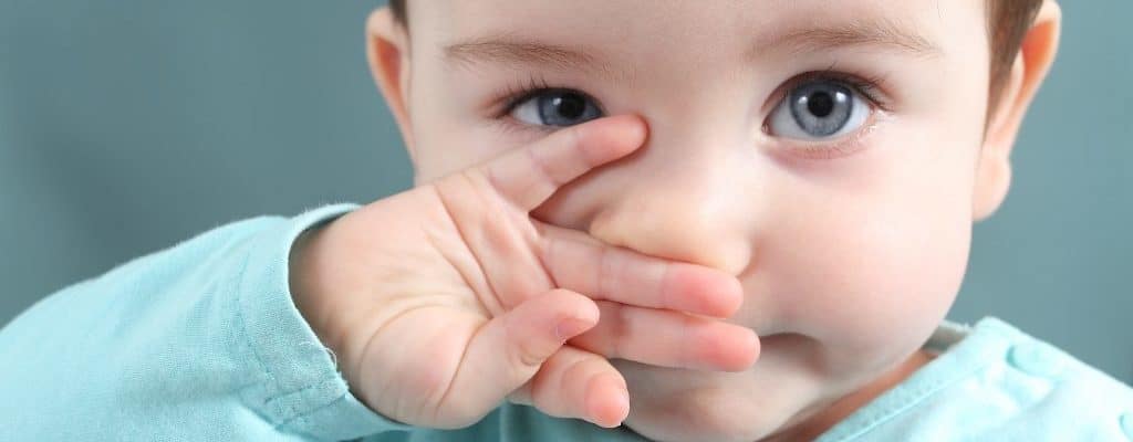 Révéler 5 moyens efficaces de laver le nez des bébés