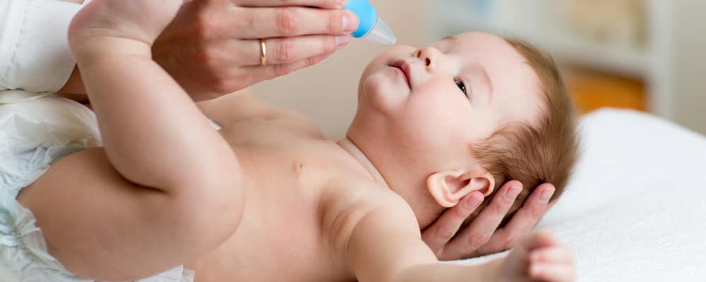 Newborn stuffy nose: Causes and treatment