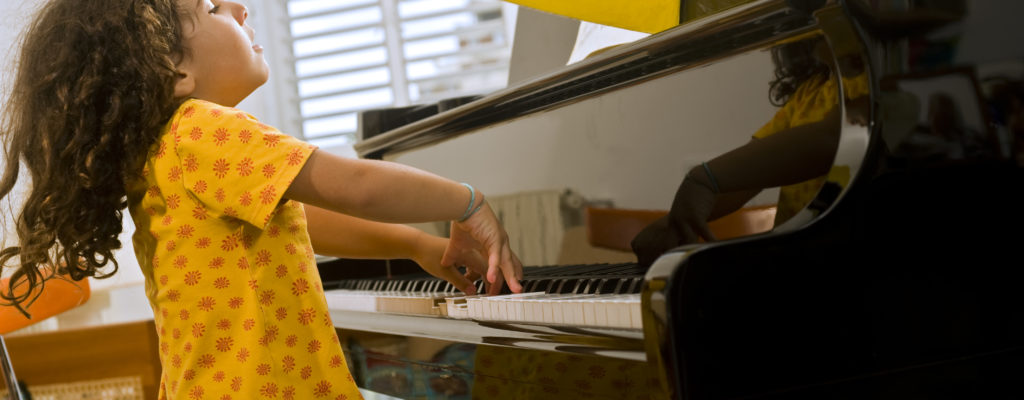 赤ちゃんにピアノを習わせる前に知っておくべき5つのこと