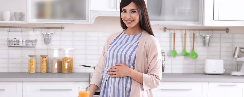 先天性欠損症を防ぐために妊婦に葉酸を補給する