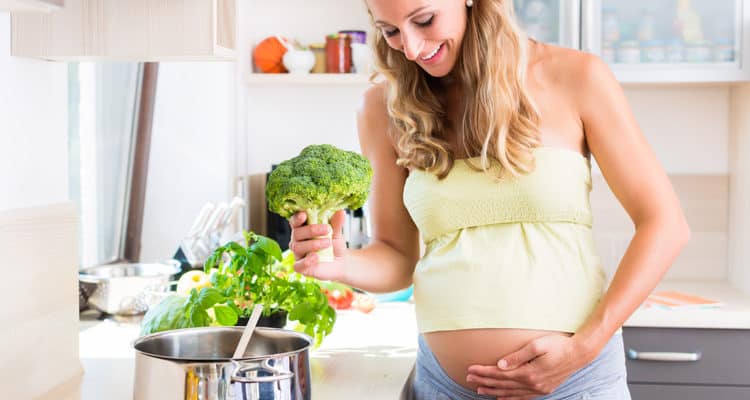 Que devraient manger les femmes enceintes pour avoir tous les nutriments pour le fœtus?