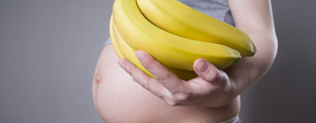 Modi deliziosi e nutrienti per mangiare le banane per le madri incinte