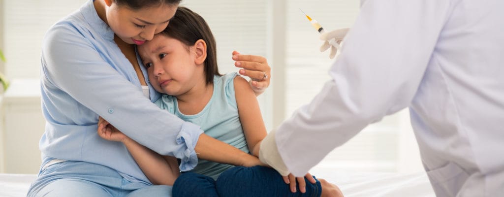 Behandlung von Tetanus bei Kindern, sobald die infizierte Wunde entdeckt wurde