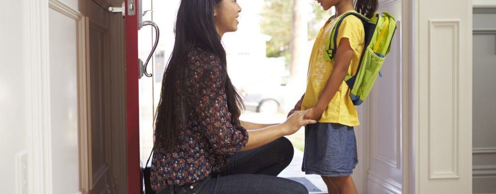 Bringen Sie Kindern bei, wie man mit Fremden umgeht.