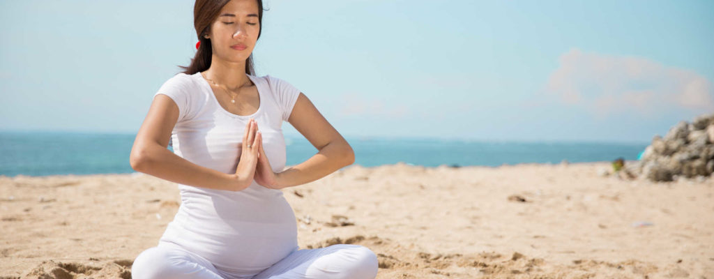 22 yoga exercises for pregnant women in the first 3 months of pregnancy are easy to give birth and ready to go through the air