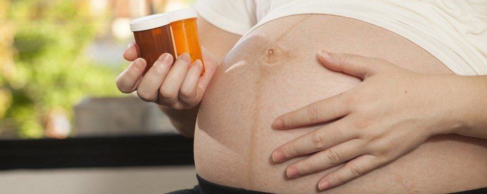 임산부는 비타민 보충제를 복용해야합니까?