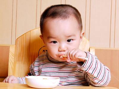 Try the BLW weaning method - run by your baby