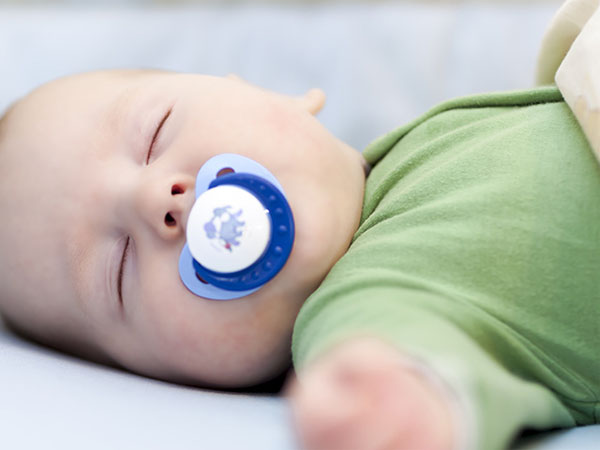 The right time to wean your babys pacifier