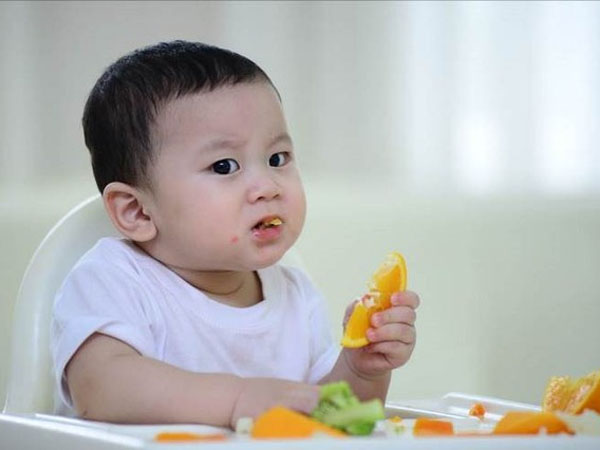 Stimulate the babys taste buds in 10 steps