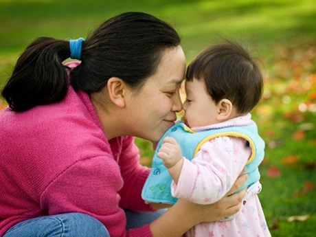 Keep in touch with your baby when mom is away from home