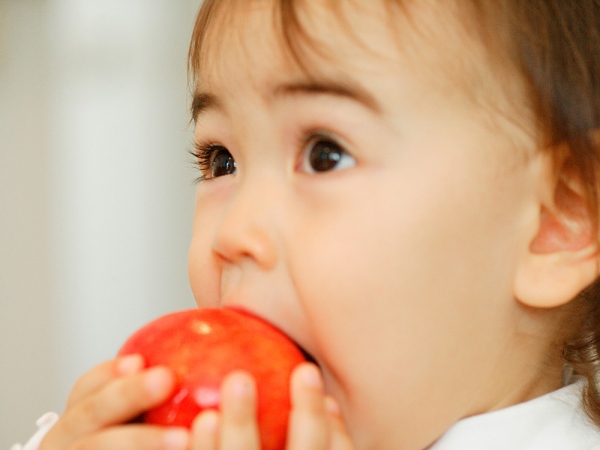 5 sortes de fruits sont bons pour le système digestif de votre bébé