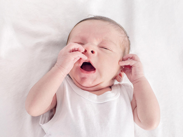 Answer how many hours a day babies sleep