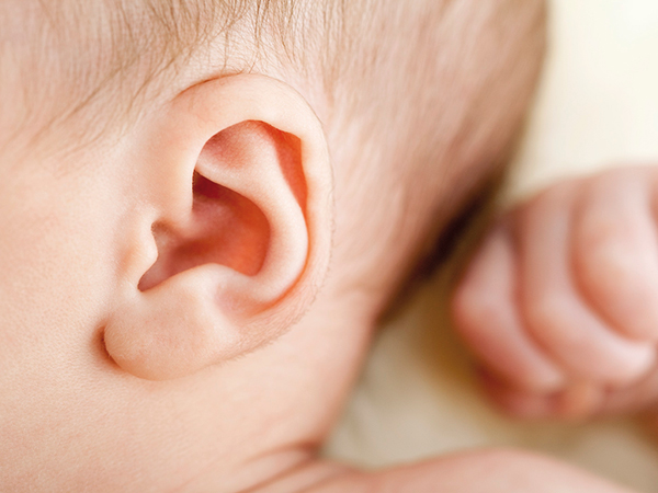 6 façons dempêcher les oreilles des bébés davoir de mauvaises odeurs, les mères doivent savoir
