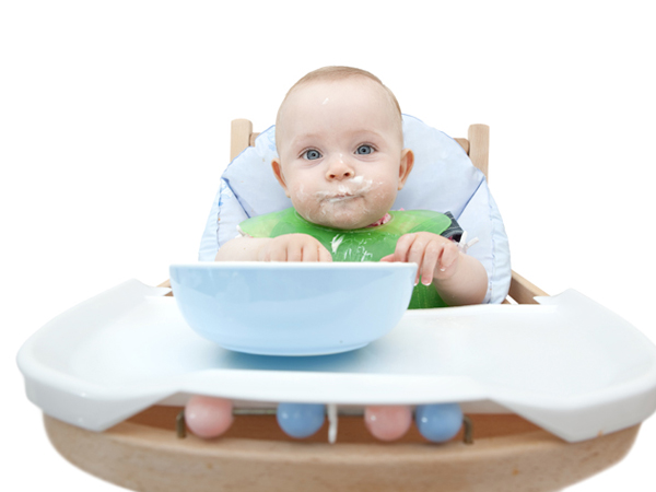 8 golden rules for the first solids for babies