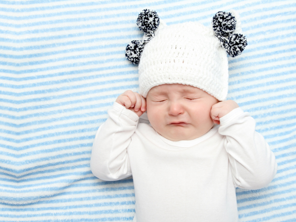 5 schnelle und effektive Methoden zur Heilung von verstopfter Nase bei Babys