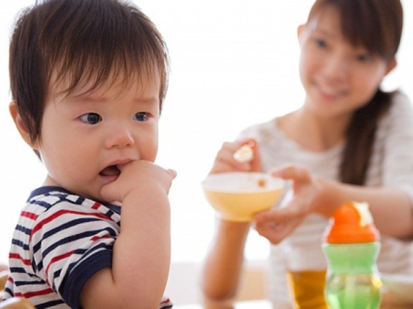 栄養不良の子供たち：母親の予期せぬ原因！