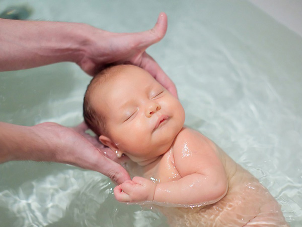 Top safe bath and wash products for baby skin