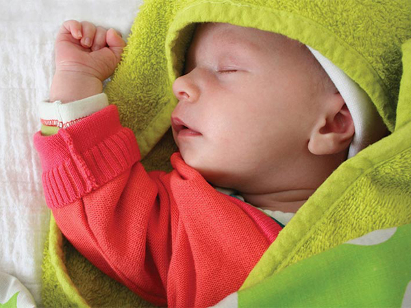 How to raise a standard newborn in the first 3 months