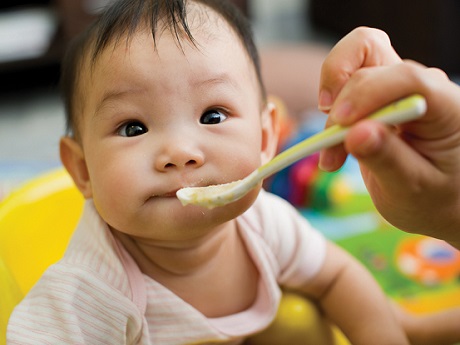 Help your baby eat delicious