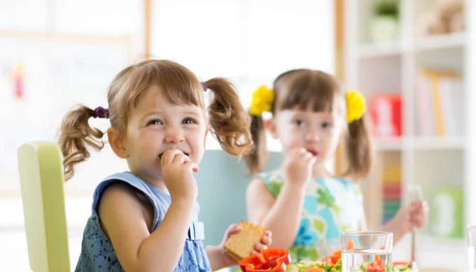 7 erstaunliche gesundheitliche Vorteile von Brunnenkresse für kleine Kinder