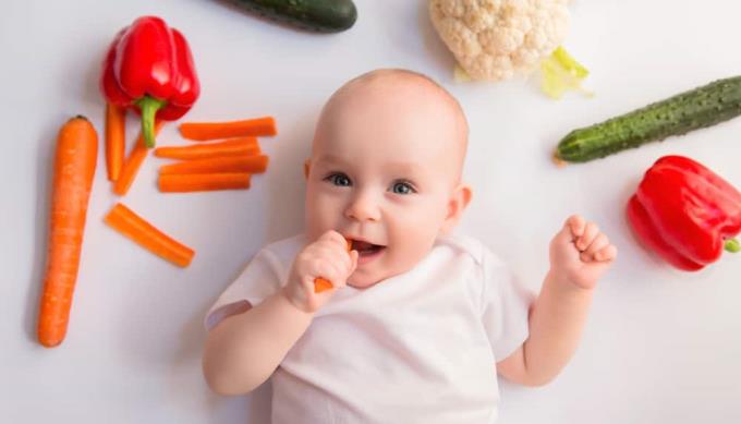 Guter Sohn, Mutter entspannt dank der Methode der Kindererziehung EINFACH