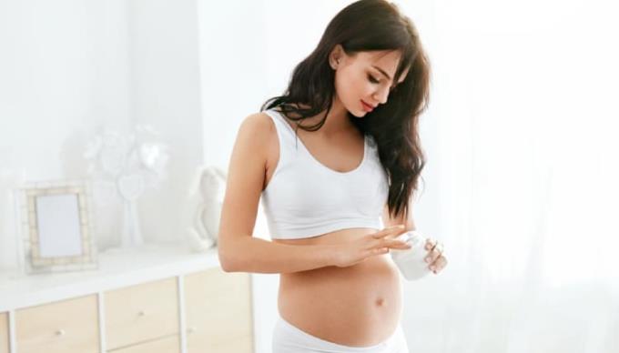 Příručka pro těhotenství: Když mají těhotné ženy problémy se suchou, šupinatou kůží