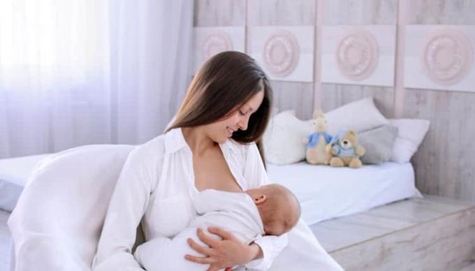 Is breast feeding on one side is normal?
