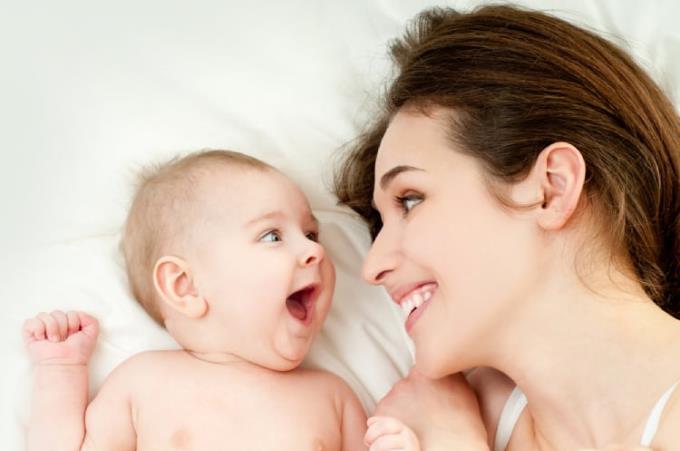 Je těžký porod kvůli zaseknutí ramene nebezpečný pro matku a dítě?