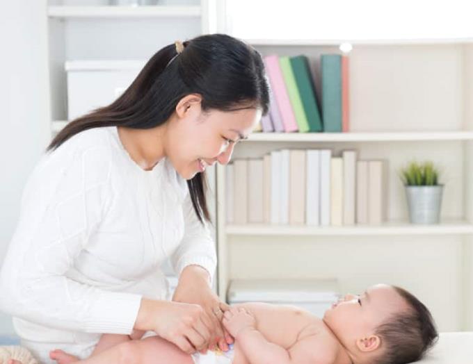6 přírodních, bezpečných způsobů léčby plenkové vyrážky pro miminka, které by měla znát každá matka