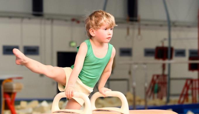 Skoliose bei Kindern und die Ursache von Rückenschmerzen bei Kindern