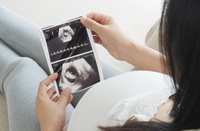 Účinky děložních myomů na těhotenství a porod