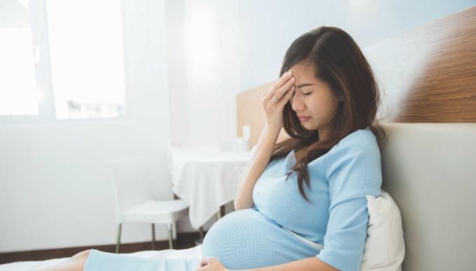 7 těhotenských potíží, kvůli kterým se můžete stydět