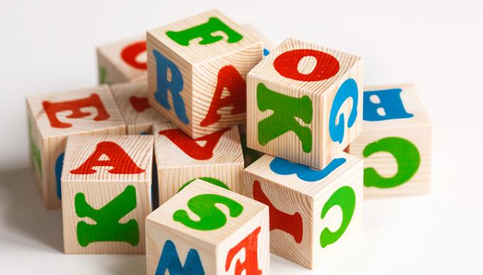 9 zábavných aktivit, které dětem pomohou naučit se abecedu rychleji