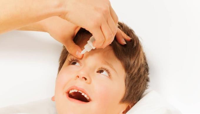 子供の眼帯：症状、原因および治療