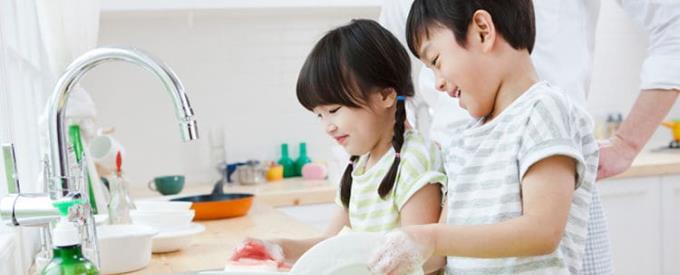 Teach children to do housework suitable for each age