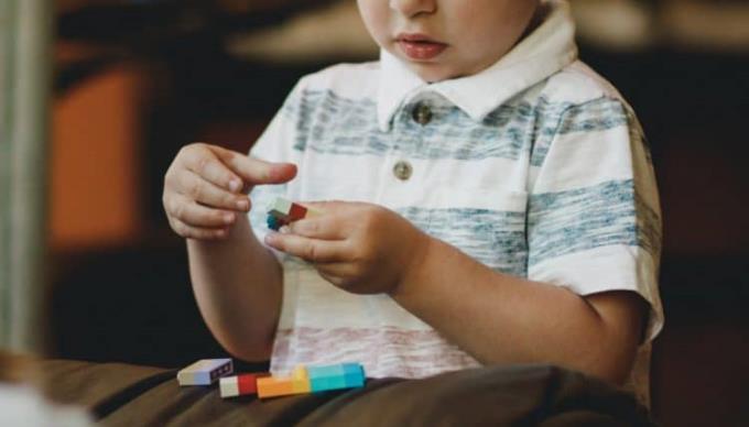 Ensenyar als nens segons el mètode d'educació Montessori