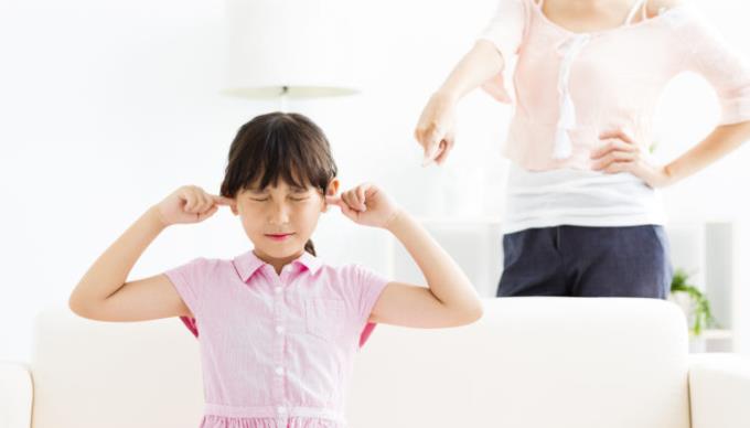 6 špatného chování vašeho dítěte, které nemůžete ignorovat