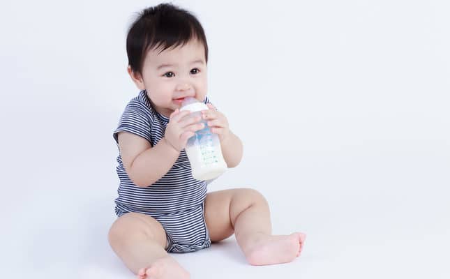Péče a prevence zubního kazu u dětí krmených z láhve
