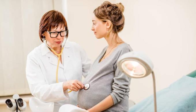 Potřebují těhotné ženy s nachlazením nějaký lék?
