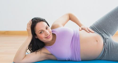 Notas sobre el yoga durante un embarazo seguro