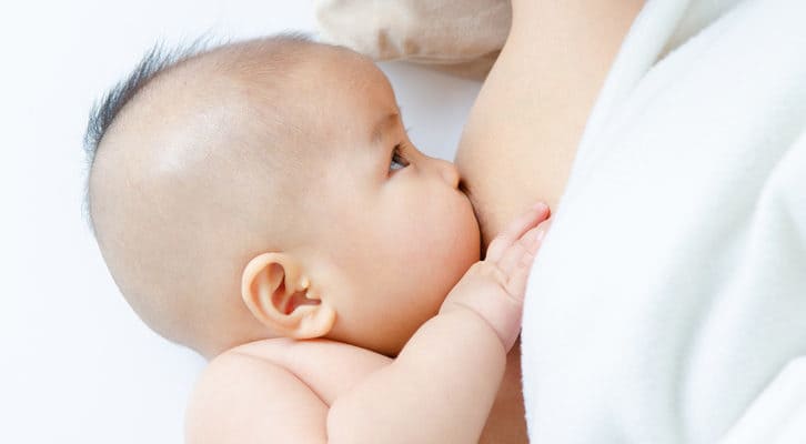 Find out what causes cracked nipples when you breastfeed