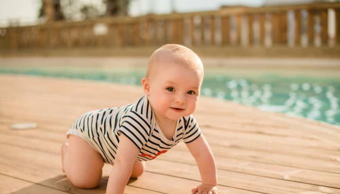 I bambini possono capovolgere, pietre miliari dello sviluppo dei bambini